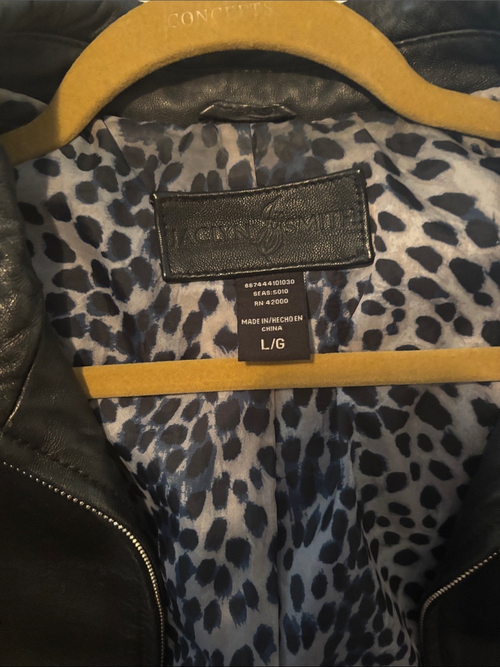 Jaclyn Smith Black Leather Jacket with Leopard-Print Lining - Picture 3 of 7